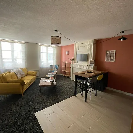 De Charmes 2-4 Personnes En Velay Appartement Le Puy-en-Velay
