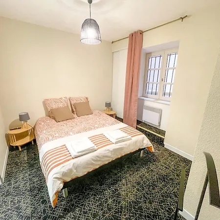 Elegant - 2 Personnes En Velay Lägenhet *