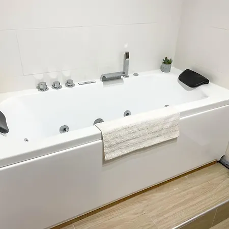 Elegant - 2 Personnes En Velay Lägenhet *
